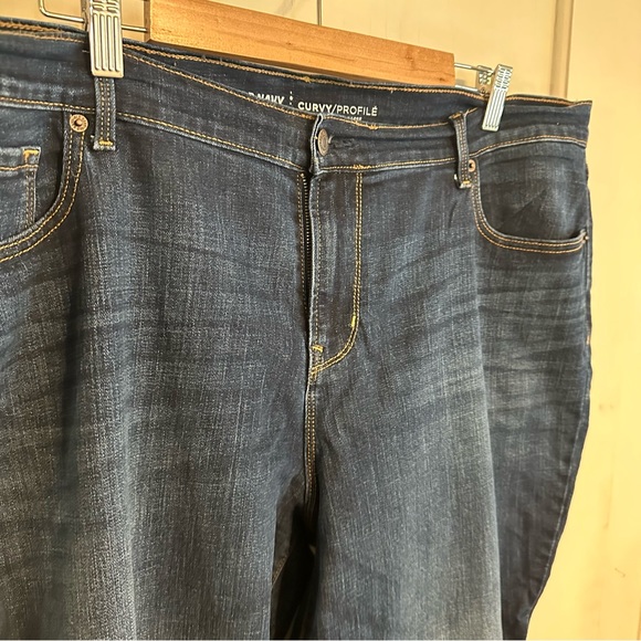 Old Navy | Curvy Dark Wash Denim - Picture 2 of 6